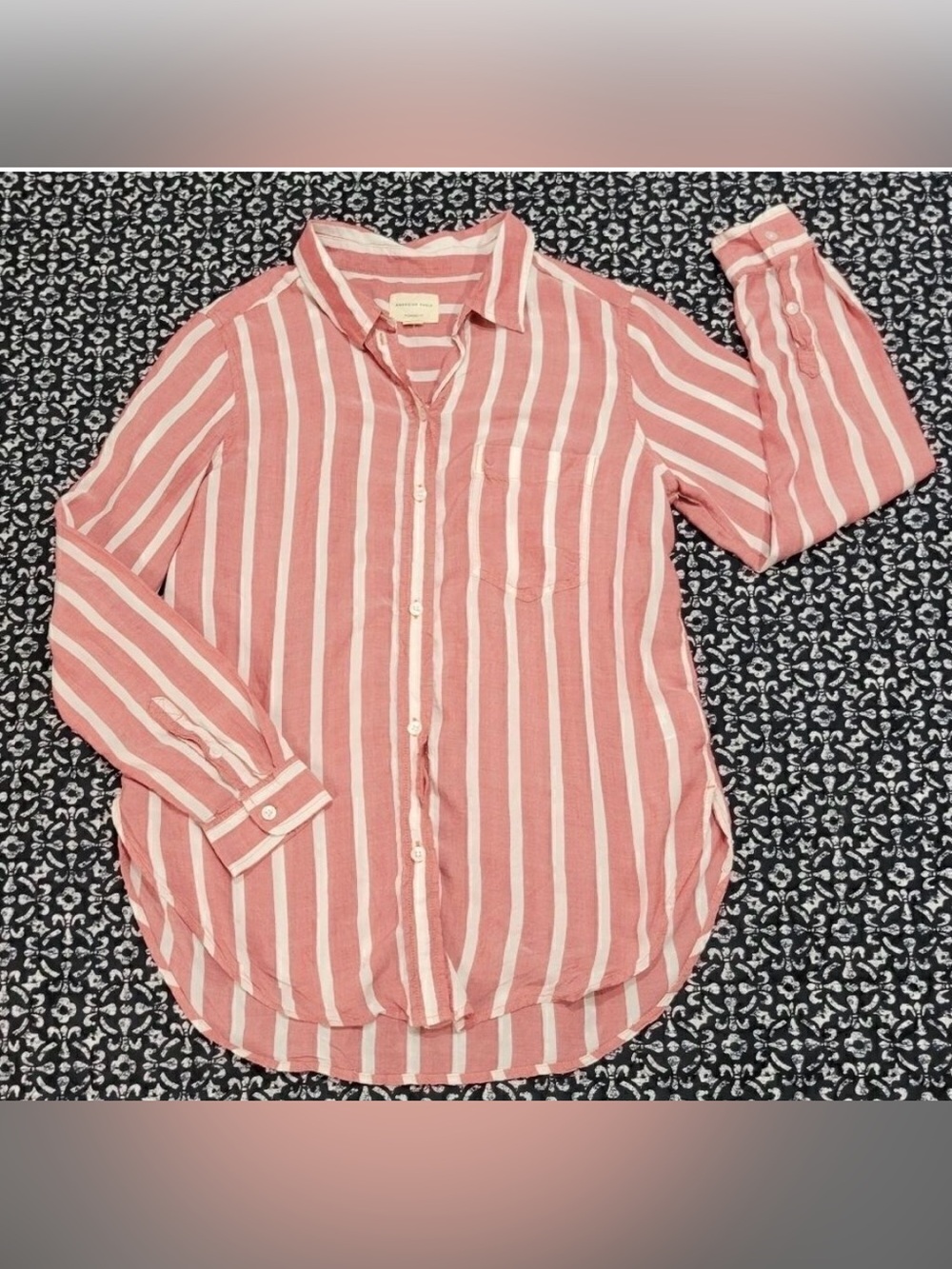 American Eagle Outfitters Pink & White Striped Button-Down Shirt